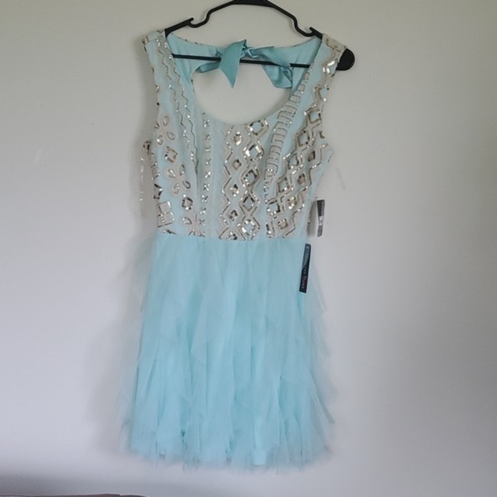 Aqua Blue Prom Homecoming Dress (size 1/2)